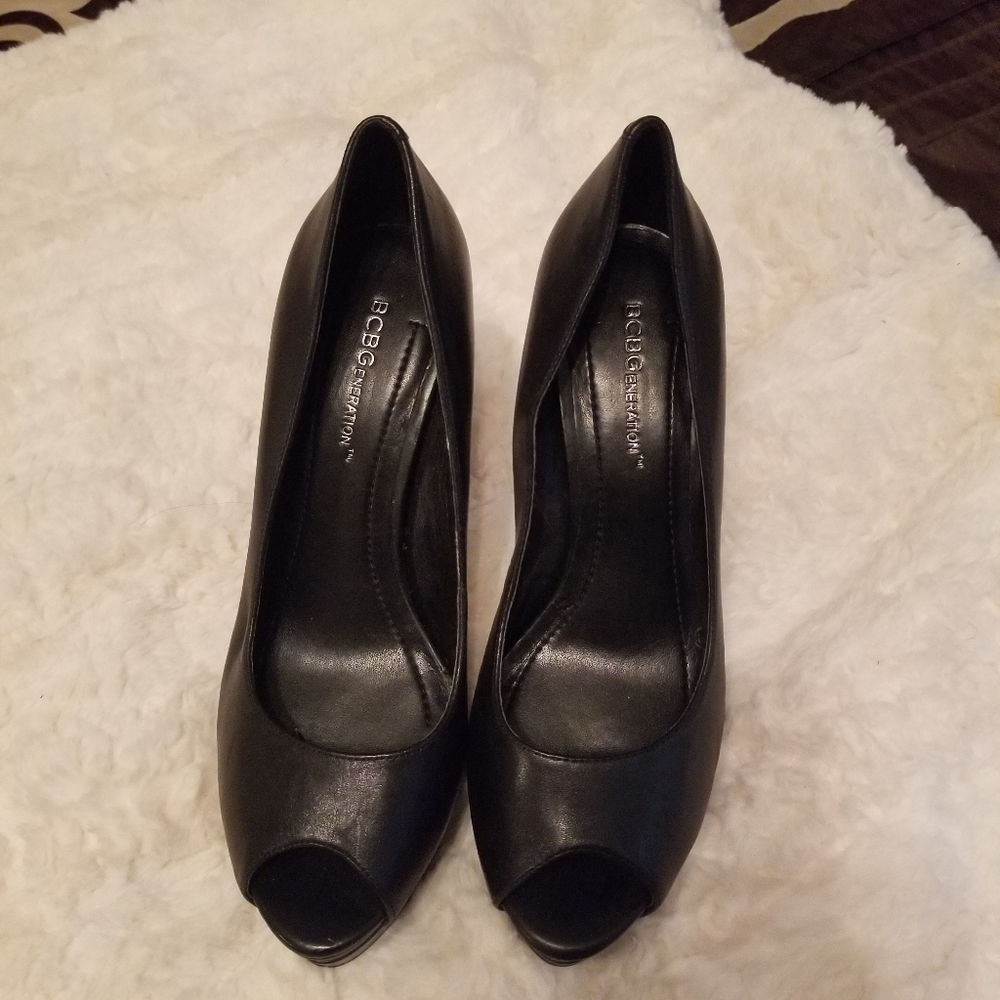 Shoes - Picture 5 of 5